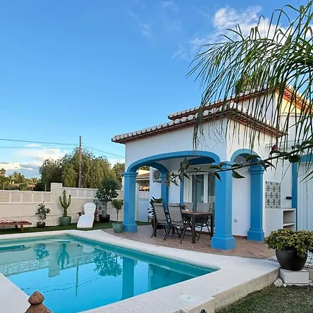 Casa de Férias Precioso Independiente En Con Piscina