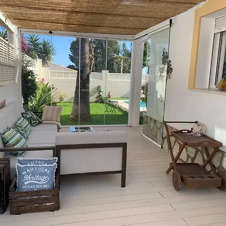 Precioso Independiente En Con Piscina * Dénia