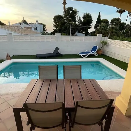 Holiday home Precioso Independiente En Con Piscina