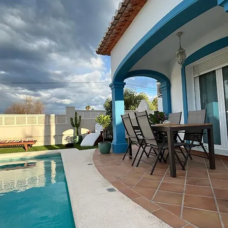 Precioso Independiente En Con Piscina Casa de Férias *
